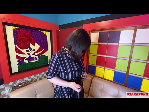 ❤️ Cutie Japanese nwere nnukwu nnụnnụ tit na-eji ihe ụmụaka egwuri egwu na-enwe mmekọahụ na-emetọ onwe ya ma nwee orgasm. Ọ na-ekwu na N'ajụjụ ọnụ banyere ya iberibe ahụmahụ. Nnukwu nnụnnụ tit na ọtụ ntutu na-asụ ude nke ukwuu. Osakaporn ❌ Anal porn ☑