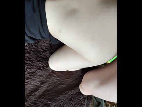 ❤️ Nwa agbọghọ Russia na-asụ ude n'ụlọ gbasara akụkụ 2 ❌ Anal porn ☑